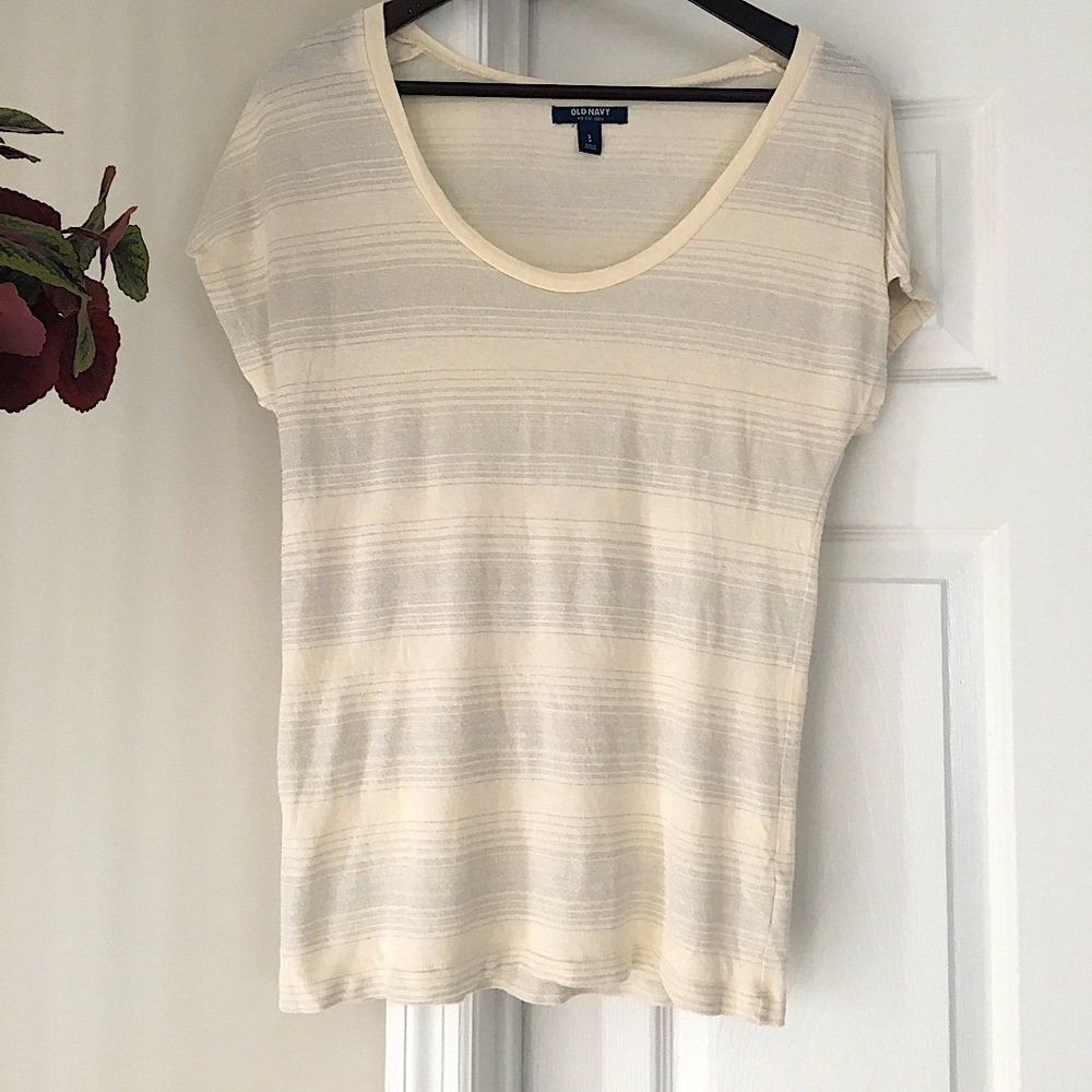 Old Navy top